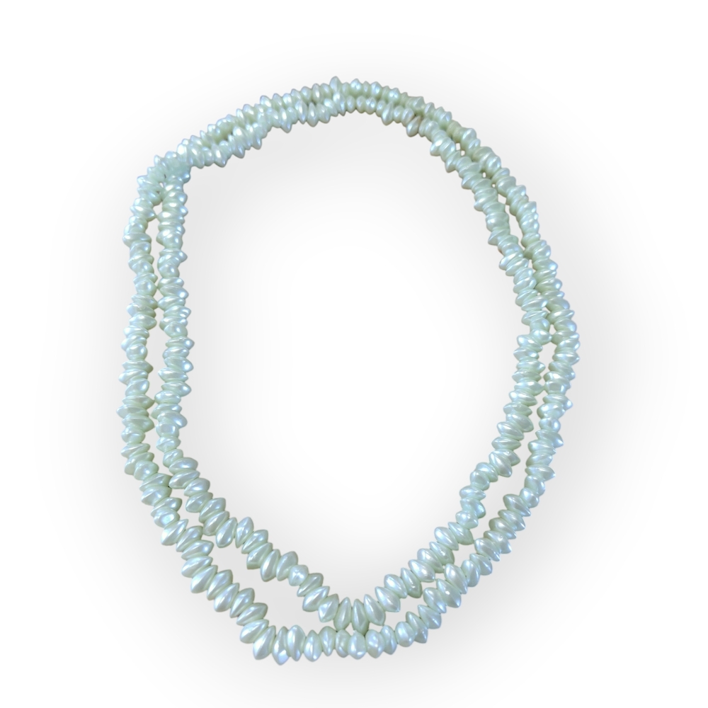 Elegant Green Pearl Necklace